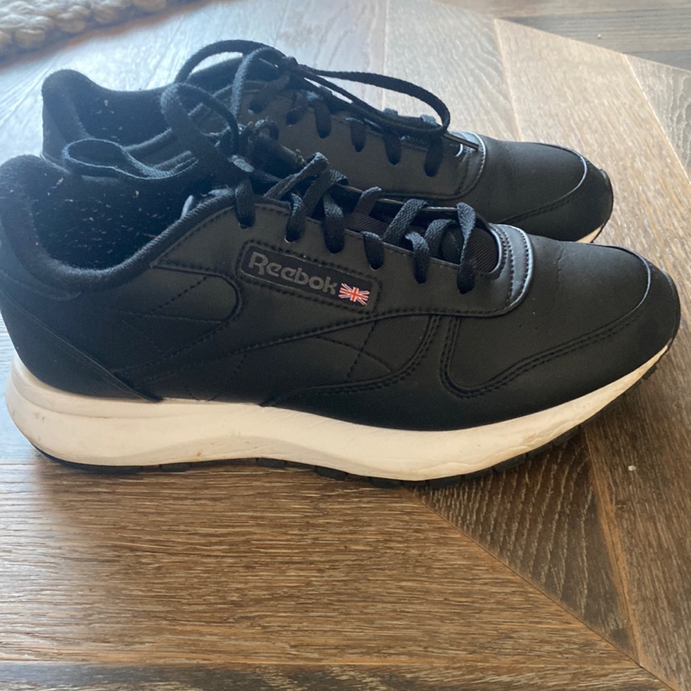 Women’s black Reebok vegan sneakers- size 9